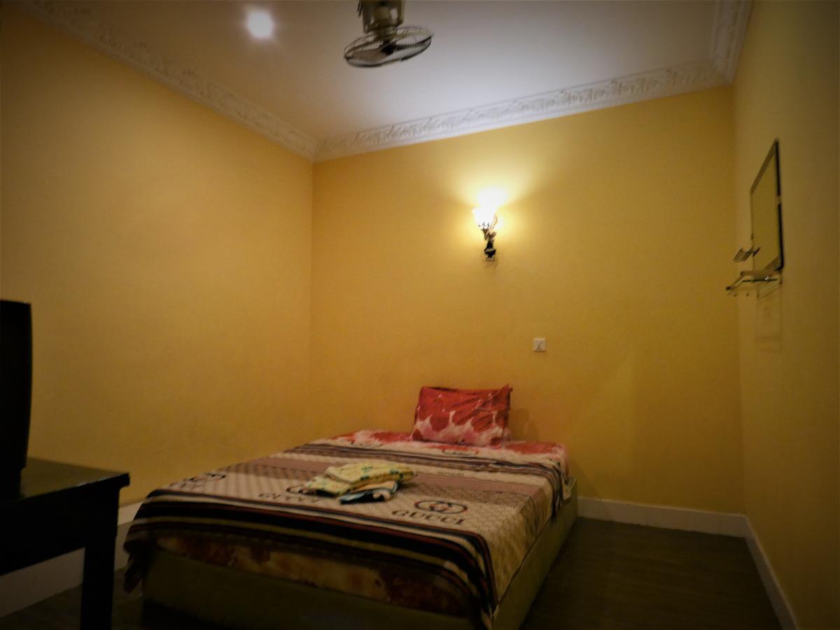 Pich Guesthouse Phnom Penh Exterior photo